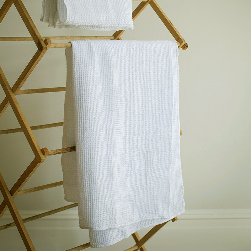 https://www.saunaaccessoriesstore.com/wp-content/uploads/2022/07/100-Pure-Linen-Womens-Sauna-Towel-Wrap-1.jpg